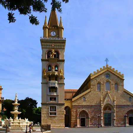 Dimora Dei Nobili מסינה