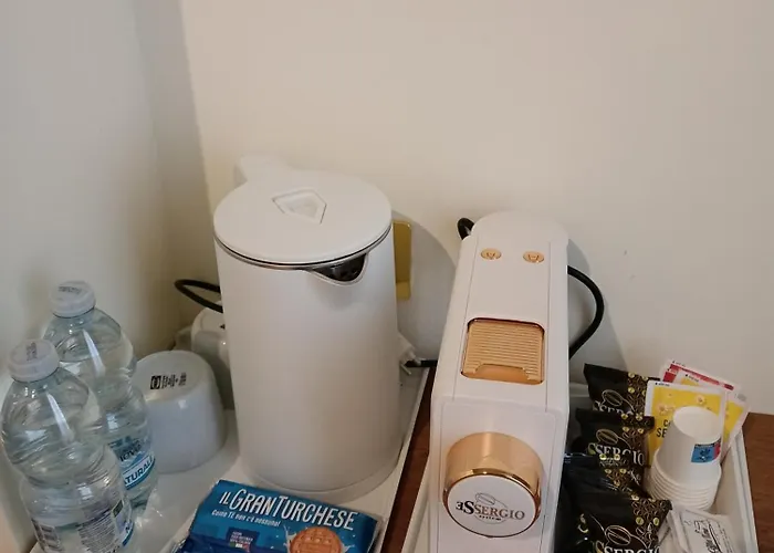 לינה וארוחת בוקר Dimora Dei Nobili מסינה